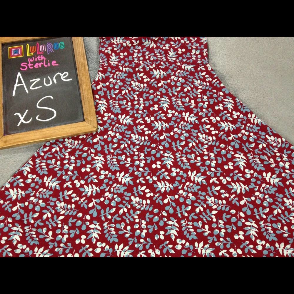 Xs Azure, swing stretchy mid-length skirt.